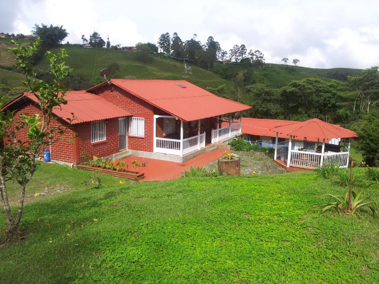 Bed and Breakfast La Gaviota Bnb Filandia Exterior foto